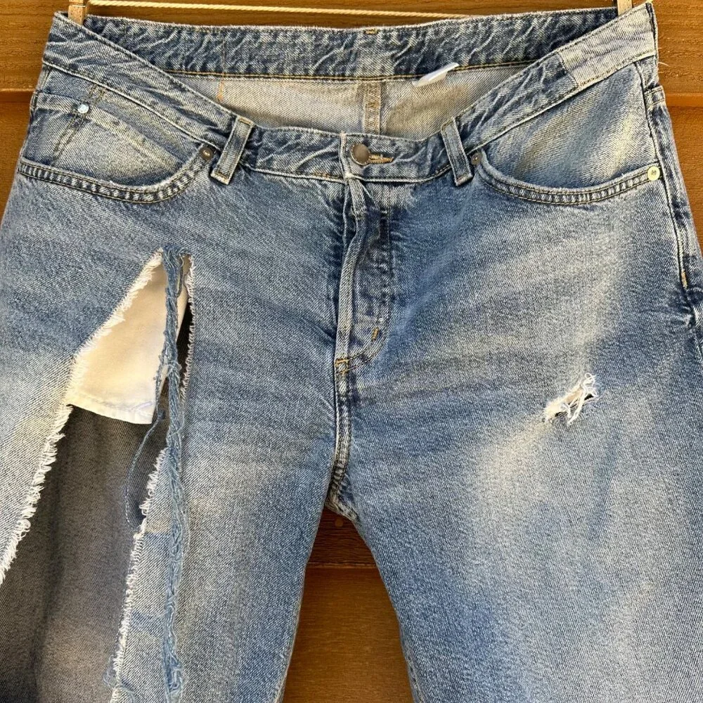 & Denim Boyfriend Fit Destroyed Taille Basse Light Blue Jeans Size 10 - Picture 2 of 13